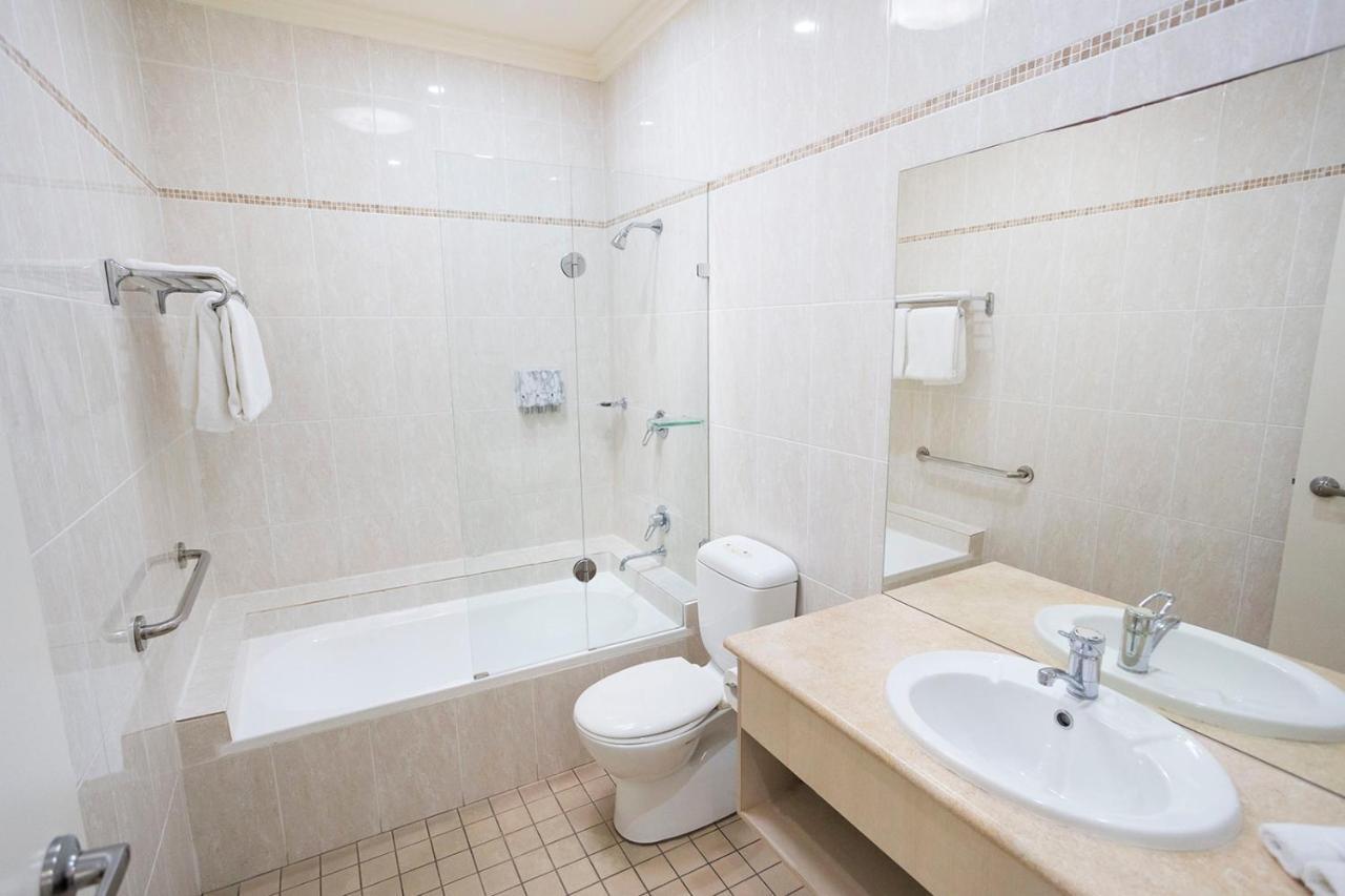 Hawkesbury Race Club Motel Windsor Extérieur photo
